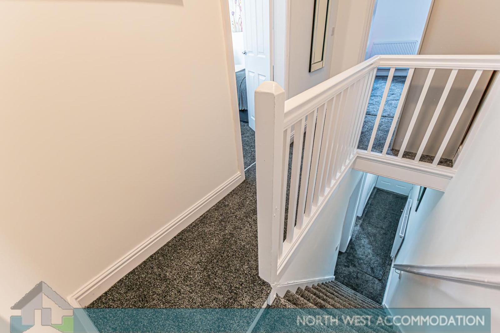 Wellfield Serviced Accommodation Warrington Esterno foto